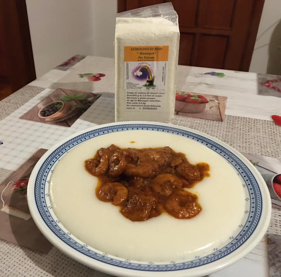 POLENTA DI SEMOLINO DI RISO CON GAMBERETTI
